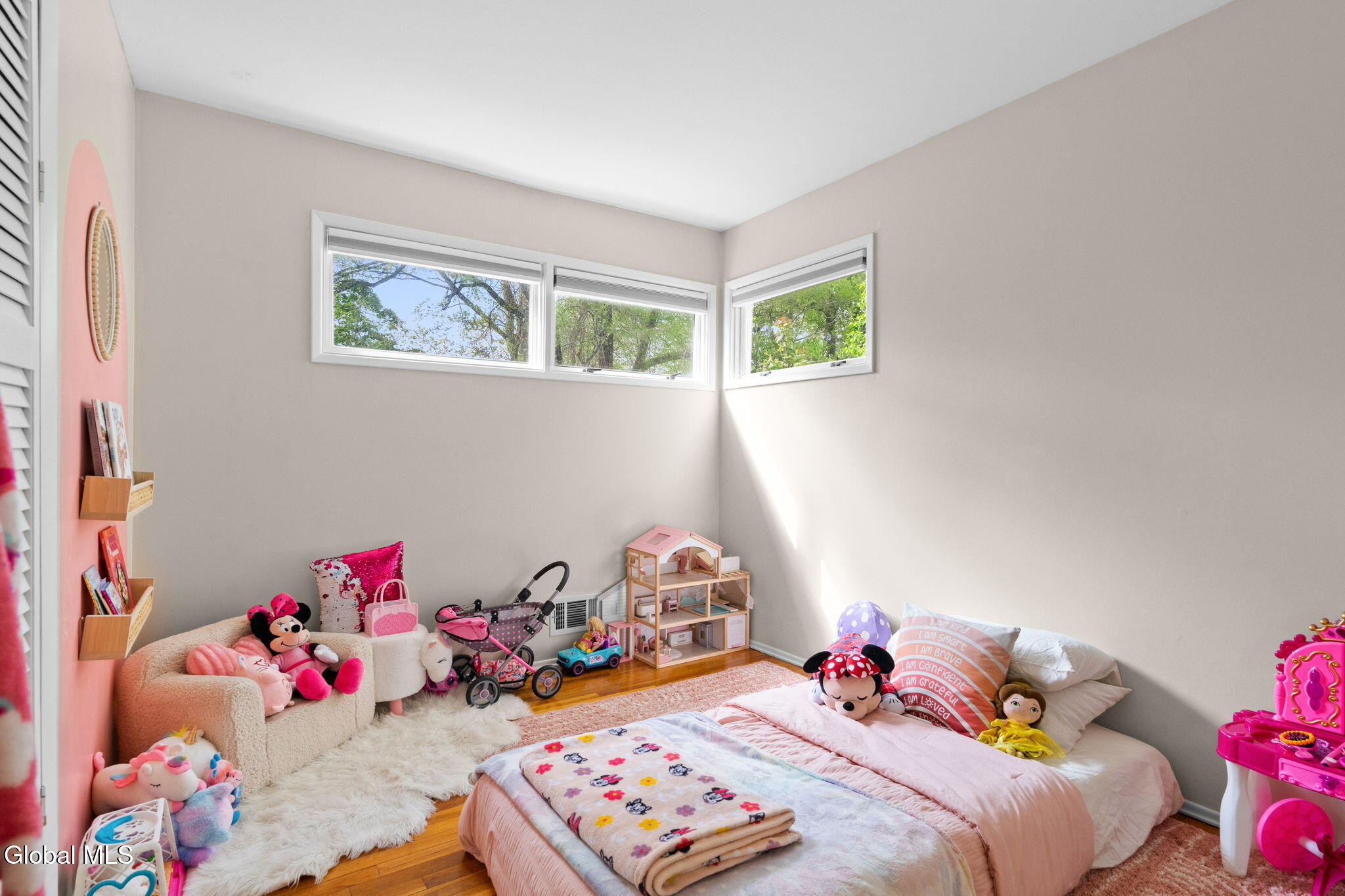 33 Terry Avenue Schenectady NY 12303