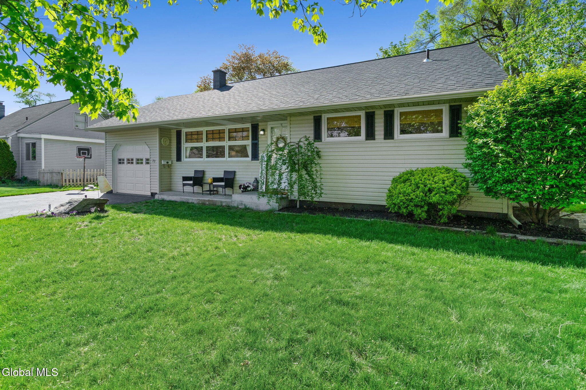 33 Terry Avenue Schenectady NY 12303