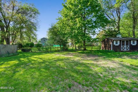 33 Terry Avenue Schenectady NY 12303