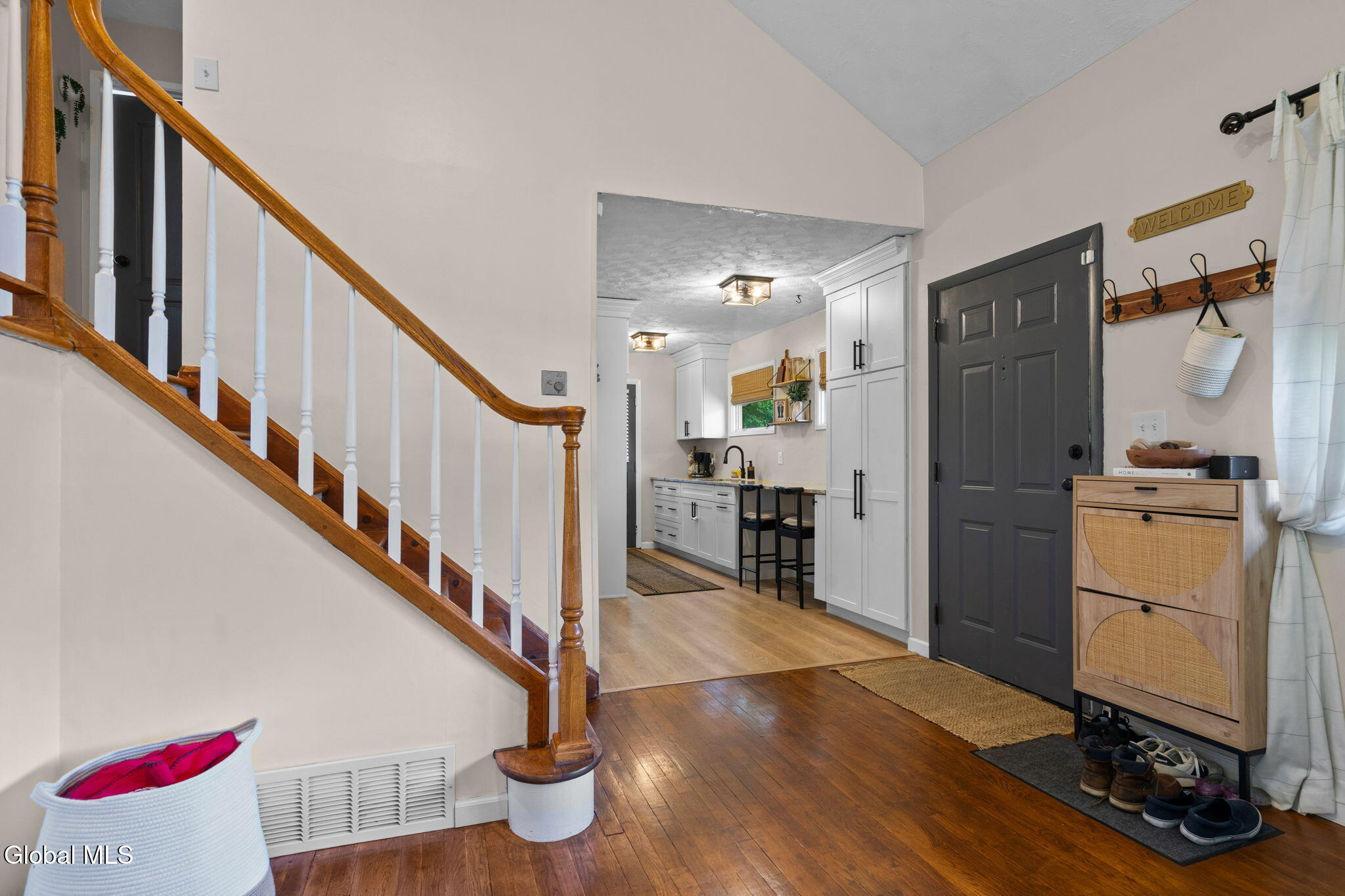 33 Terry Avenue Schenectady NY 12303