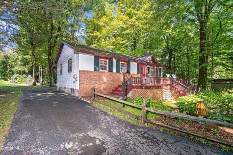 5720 Lake Road Galway NY 12074