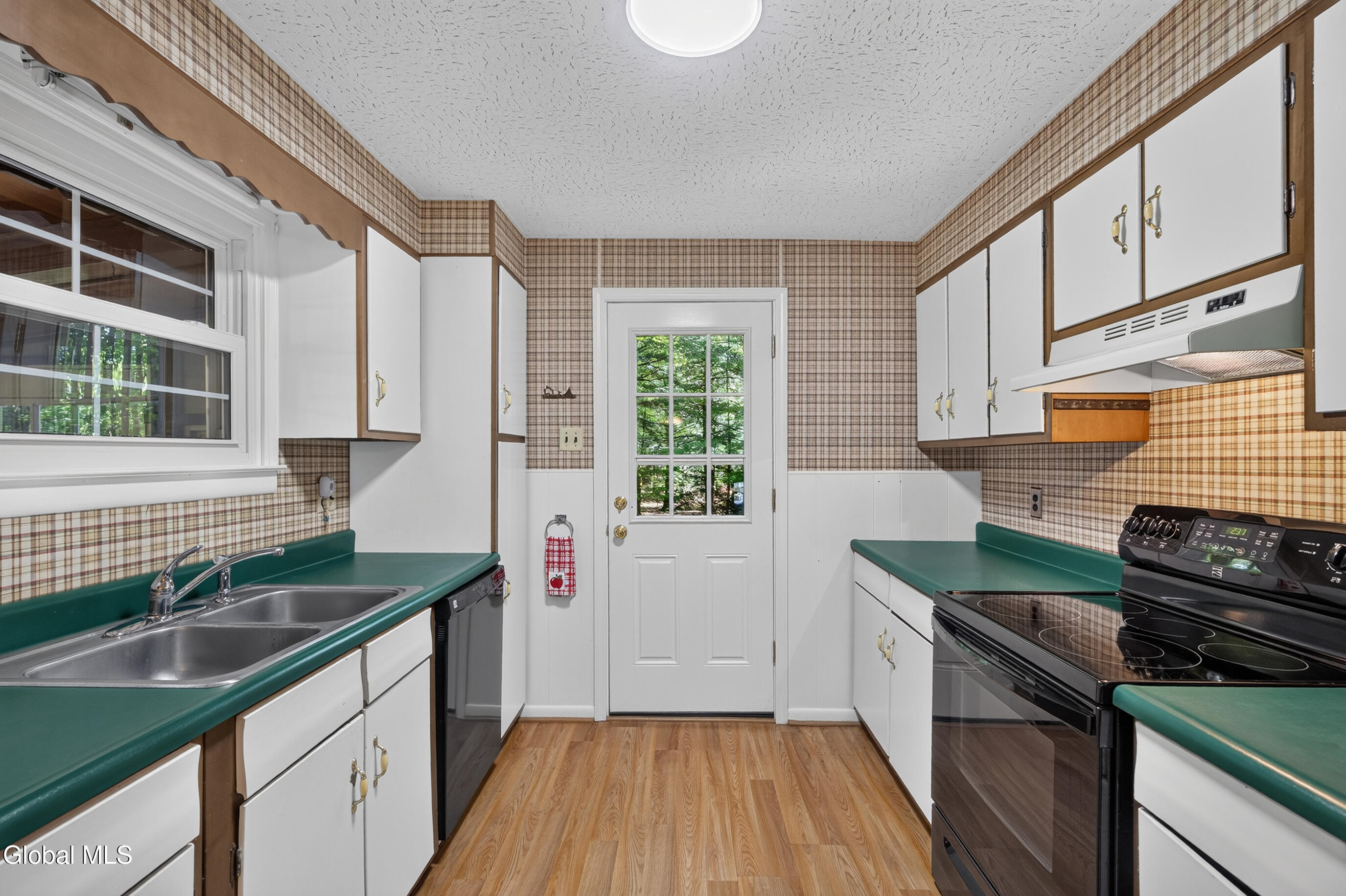 5720 Lake Road Galway NY 12074