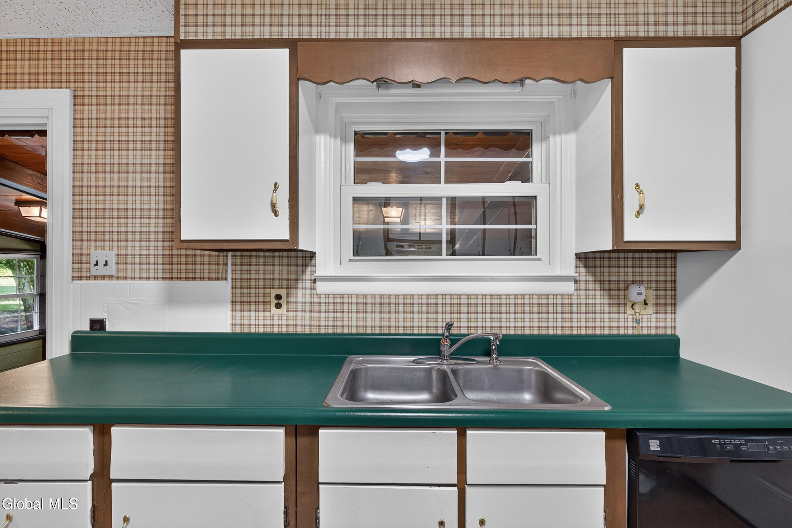 5720 Lake Road Galway NY 12074