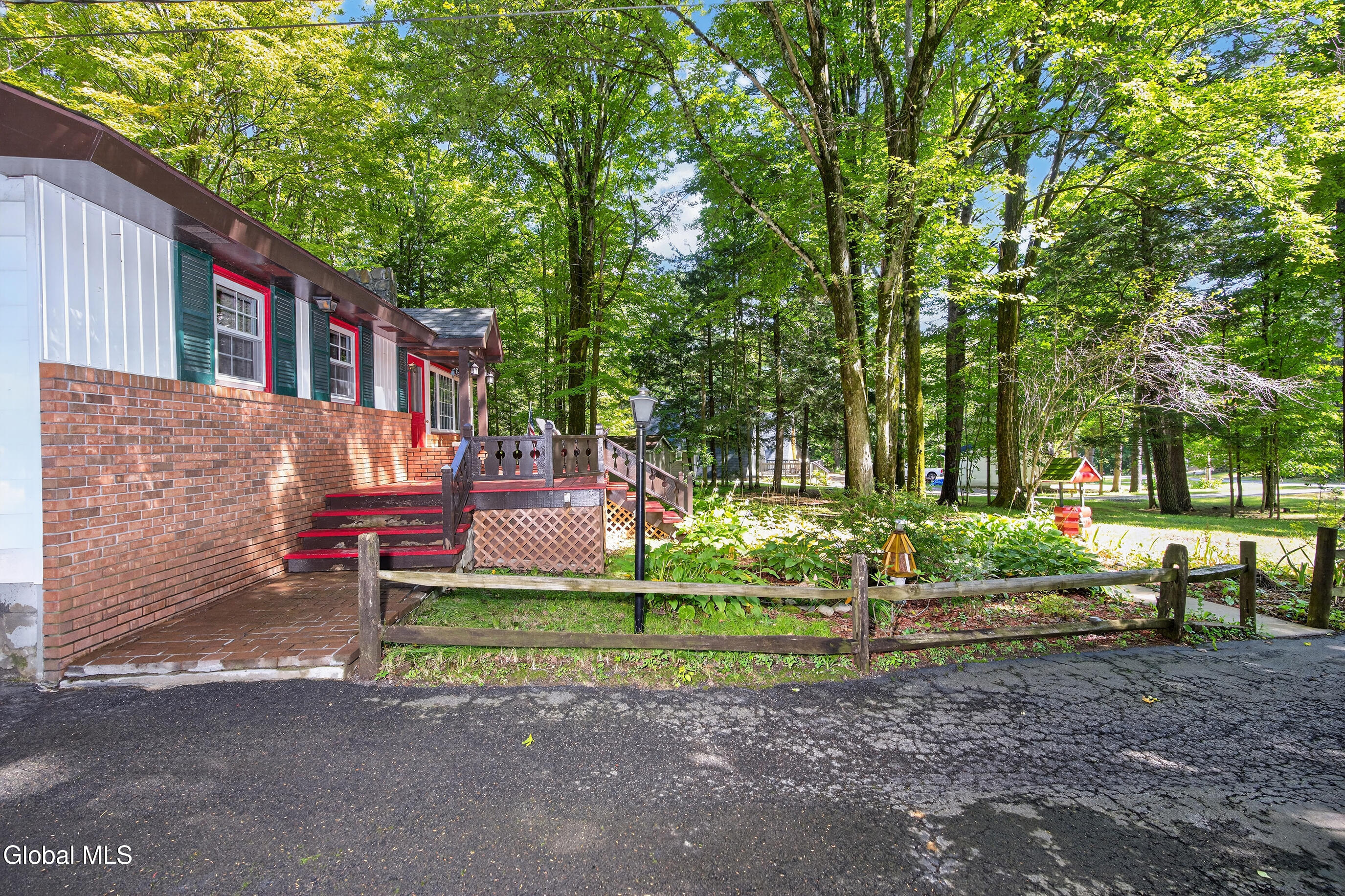 5720 Lake Road Galway NY 12074