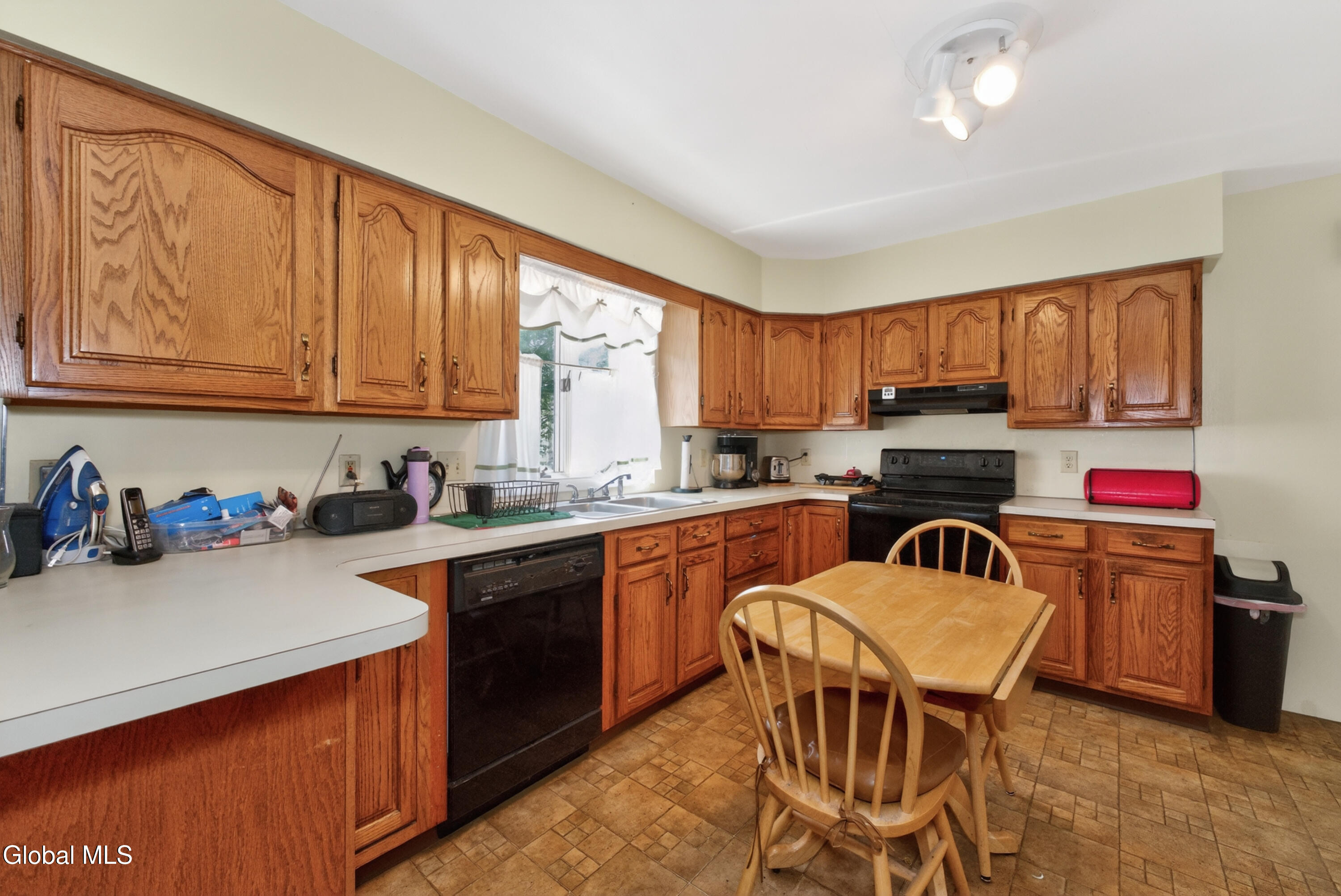 39 E Highland Drive Albany NY 12203