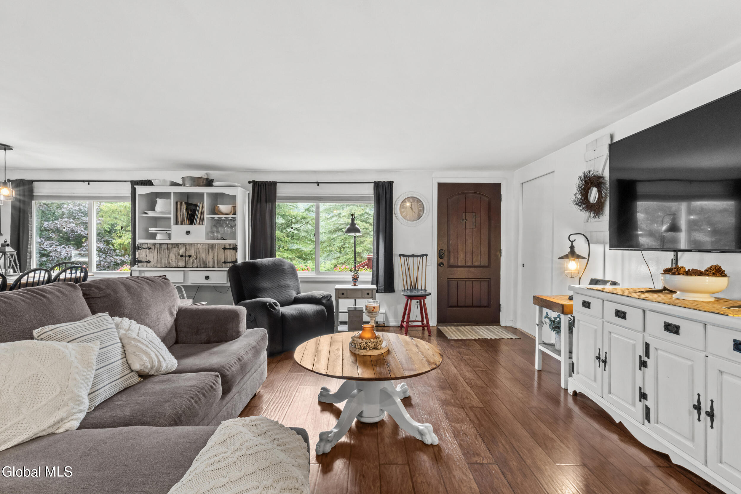 1086 New York 145 Middleburgh NY 12122