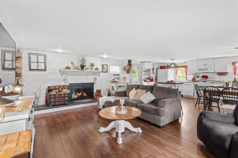 1086 New York 145 Middleburgh NY 12122