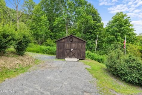 1086 New York 145 Middleburgh NY 12122