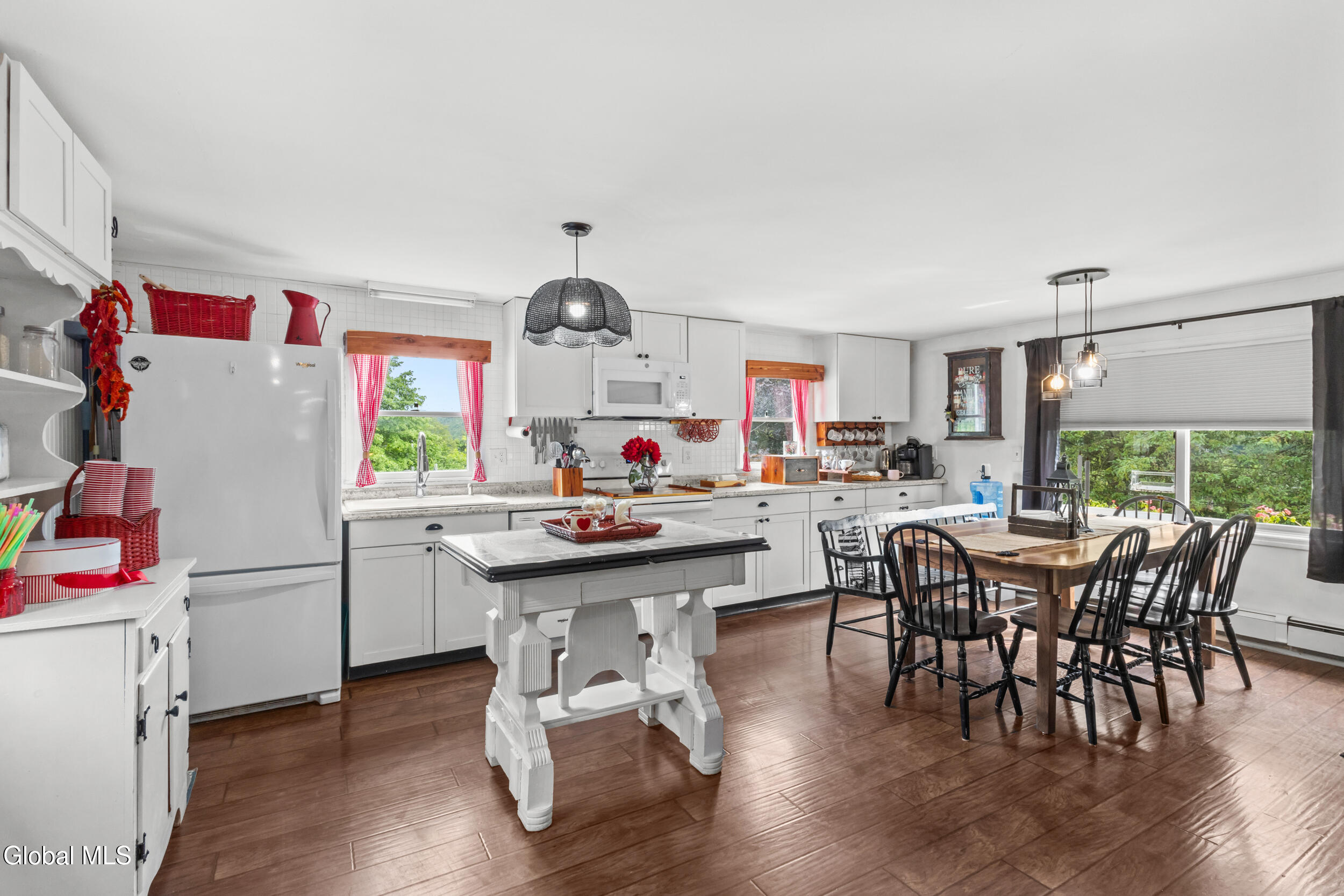 1086 New York 145 Middleburgh NY 12122