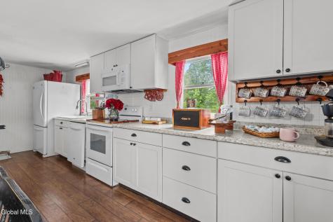 1086 New York 145 Middleburgh NY 12122