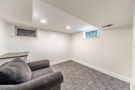 62 Wood Terrace Albany NY 12208
