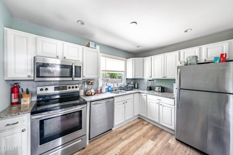 2023 Robinwood Avenue Rotterdam NY 12306