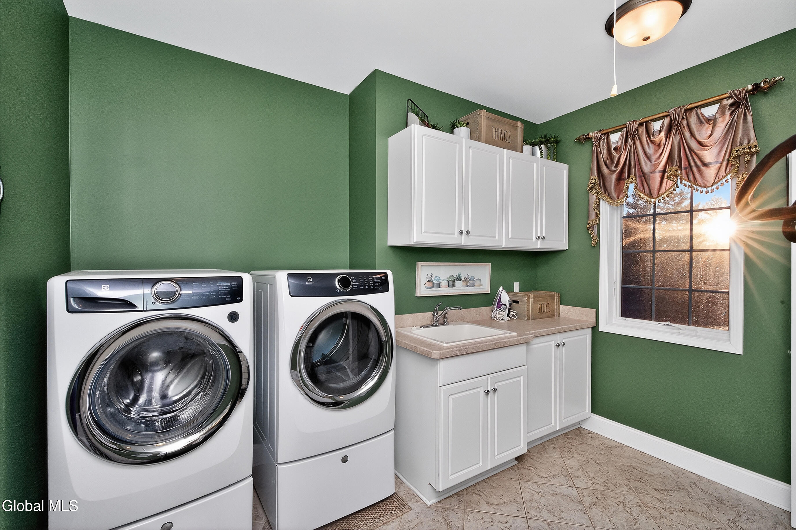 394 Orchard Street Delmar NY 12054