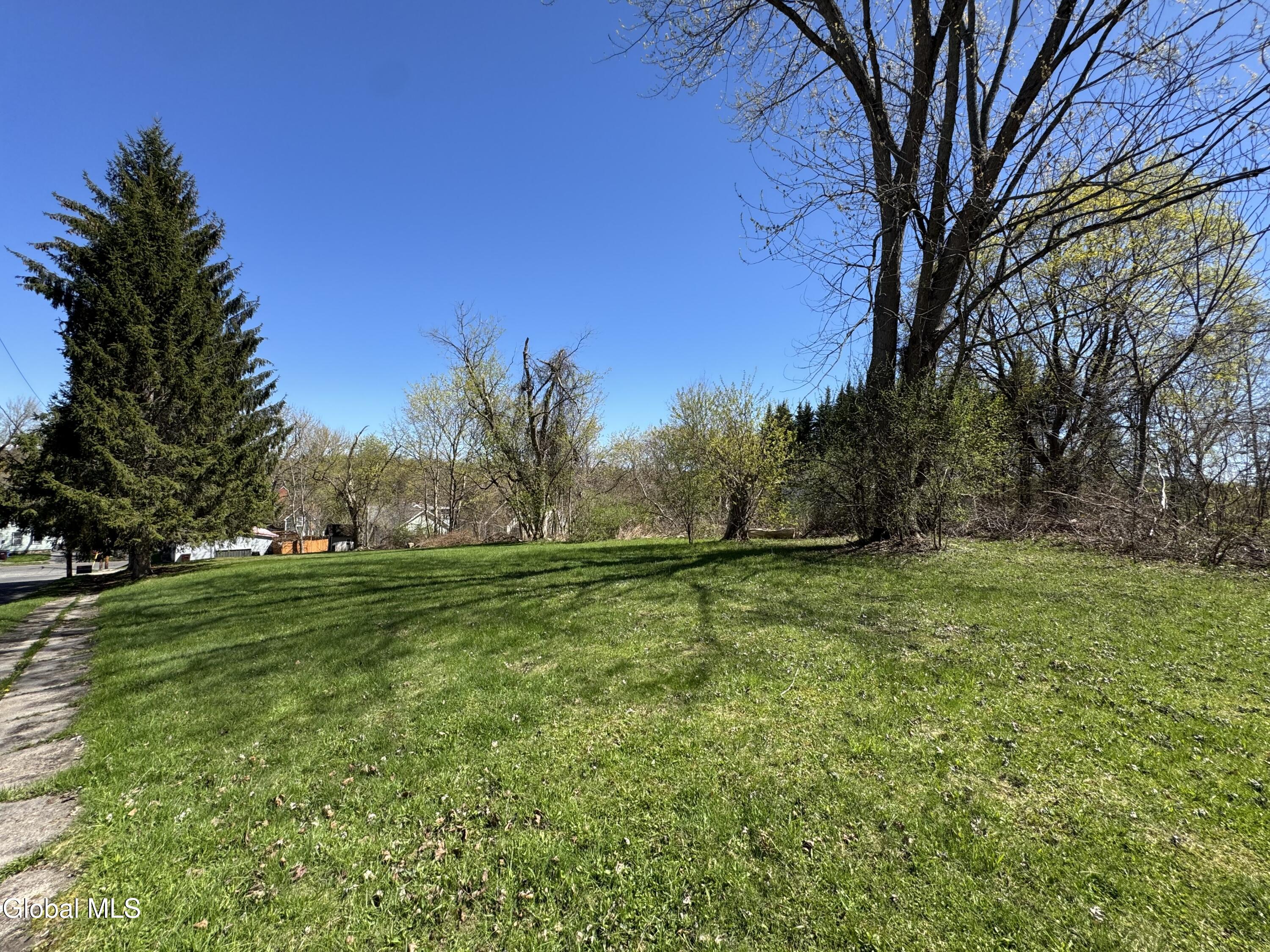 269 Bleecker Street Gloversville NY 12078