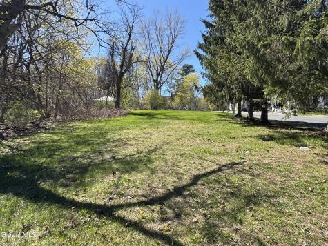 269 Bleecker Street Gloversville NY 12078