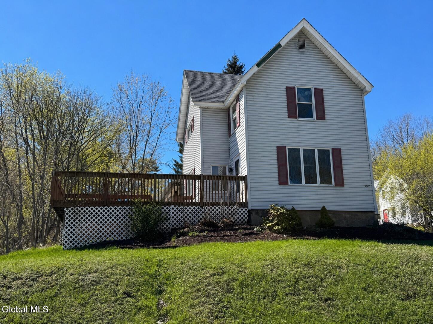 269 Bleecker Street Gloversville NY 12078
