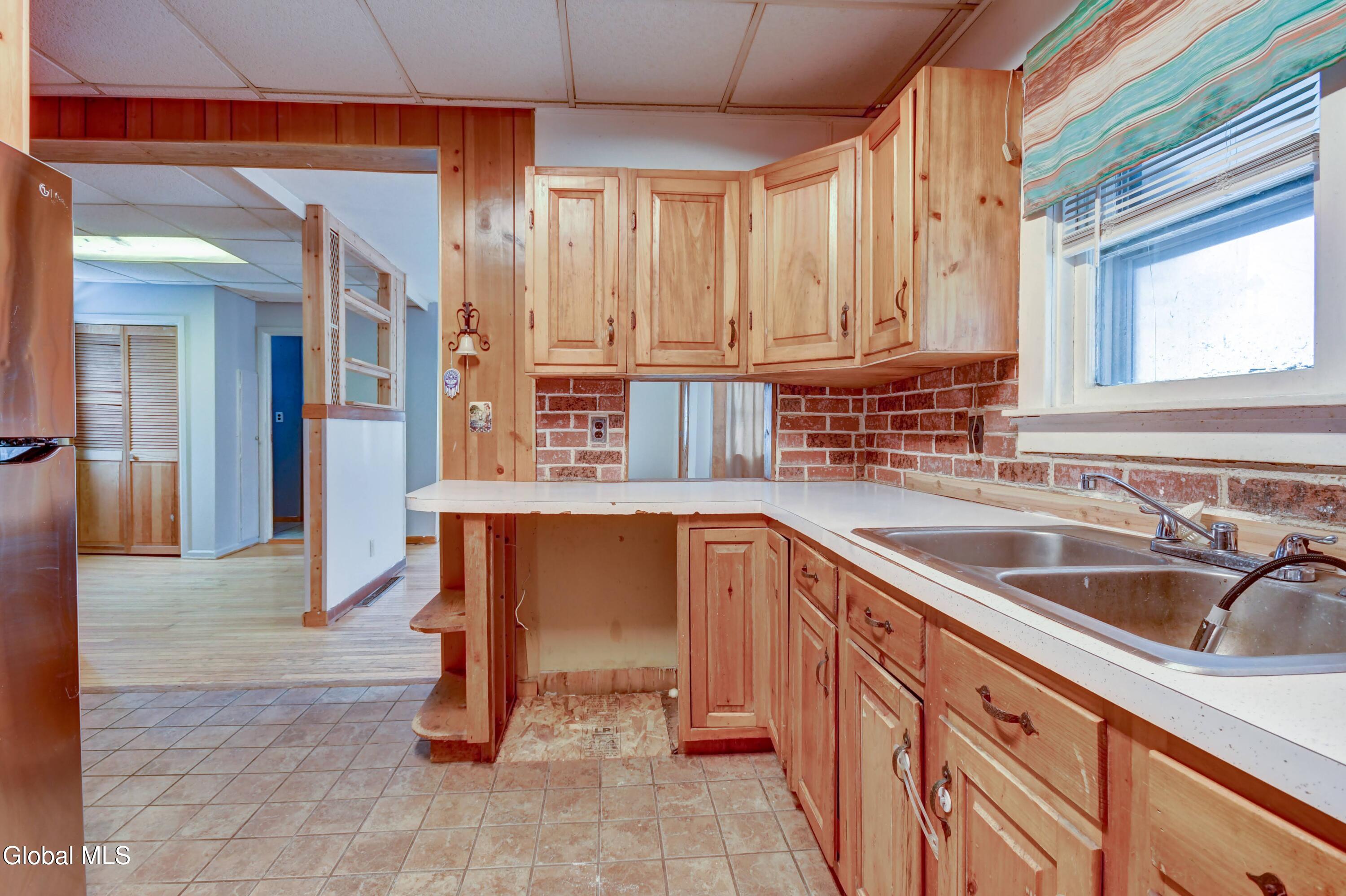 269 Bleecker Street Gloversville NY 12078