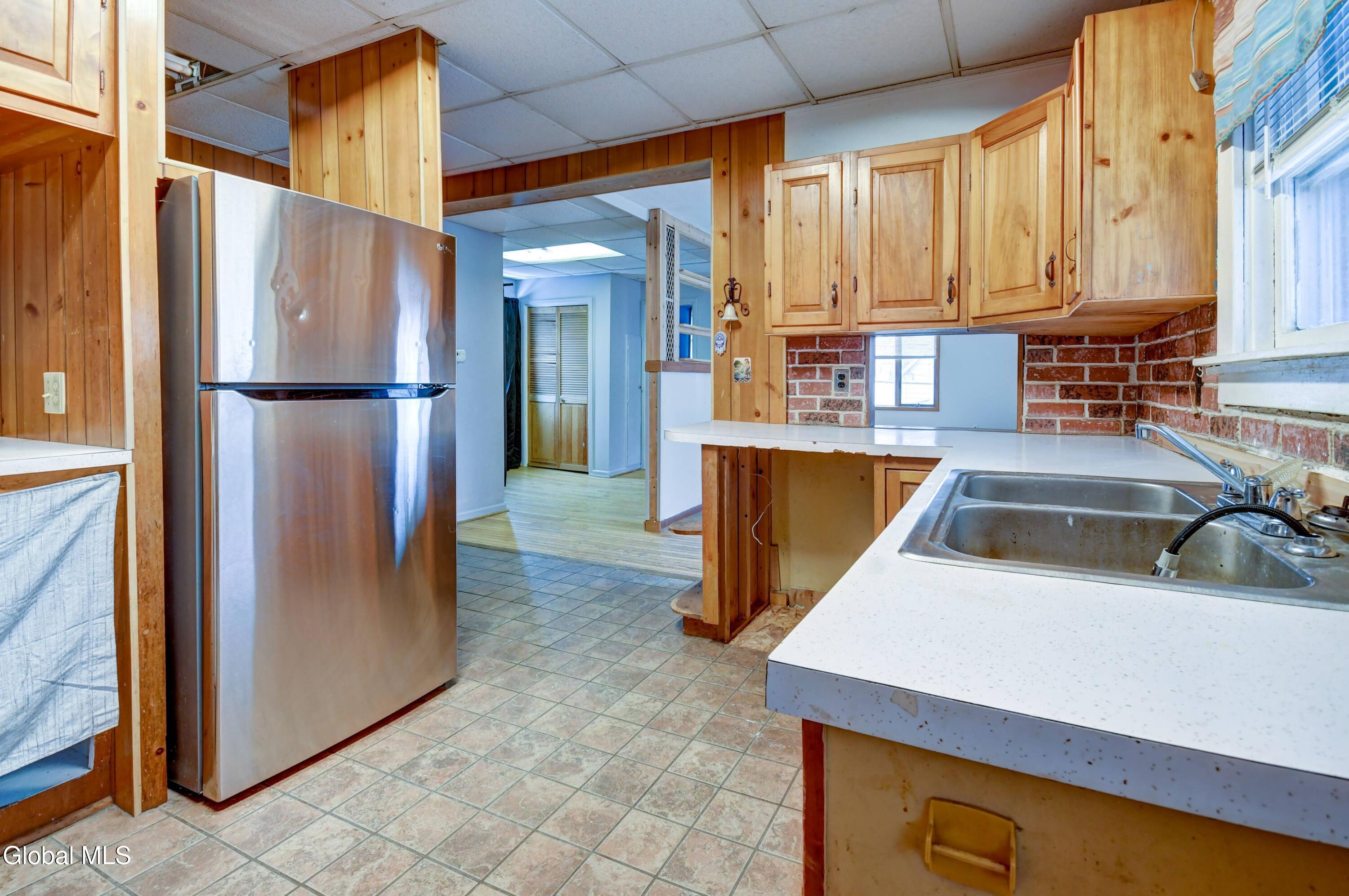 269 Bleecker Street Gloversville NY 12078