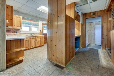 269 Bleecker Street Gloversville NY 12078