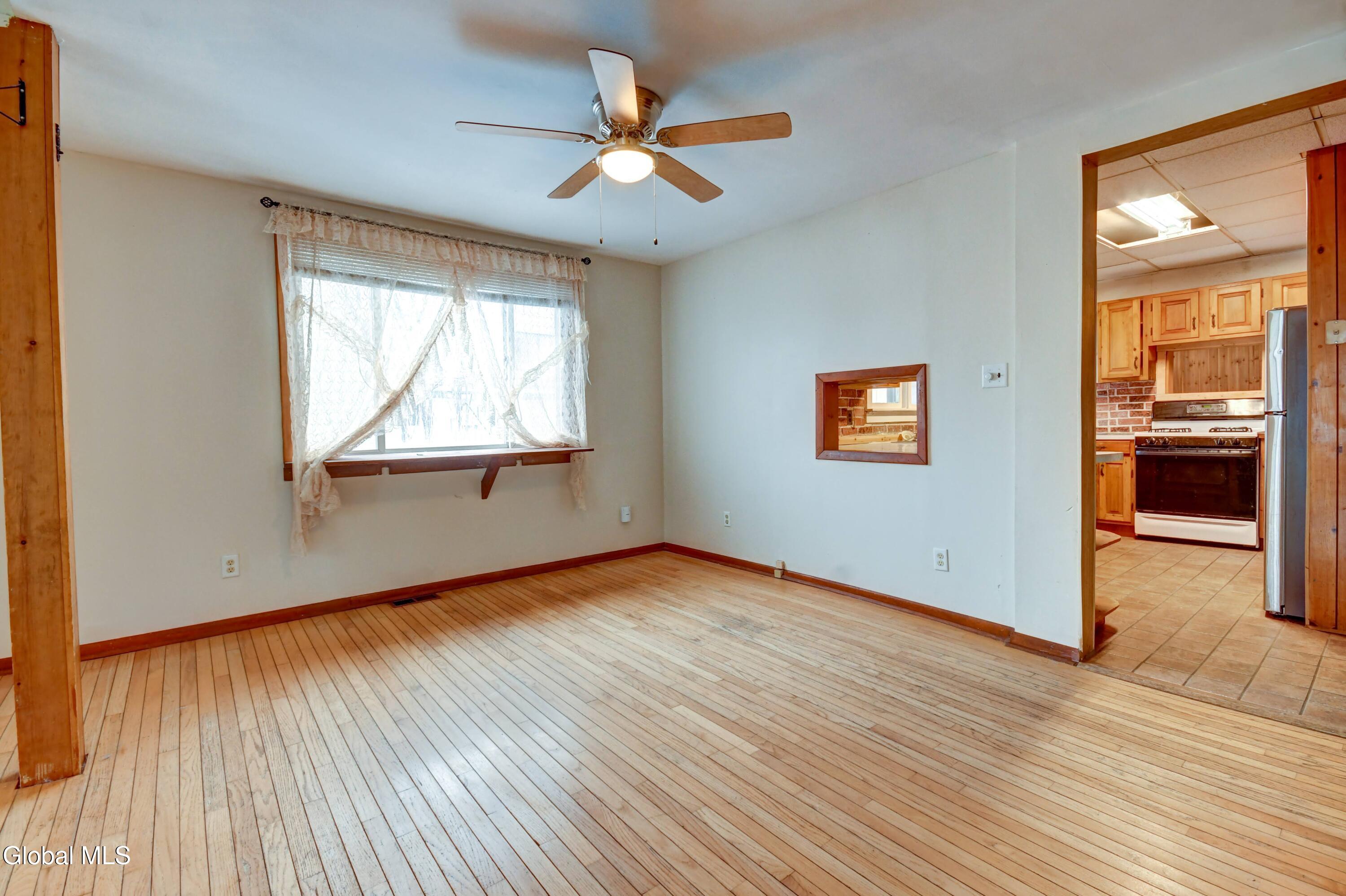 269 Bleecker Street Gloversville NY 12078