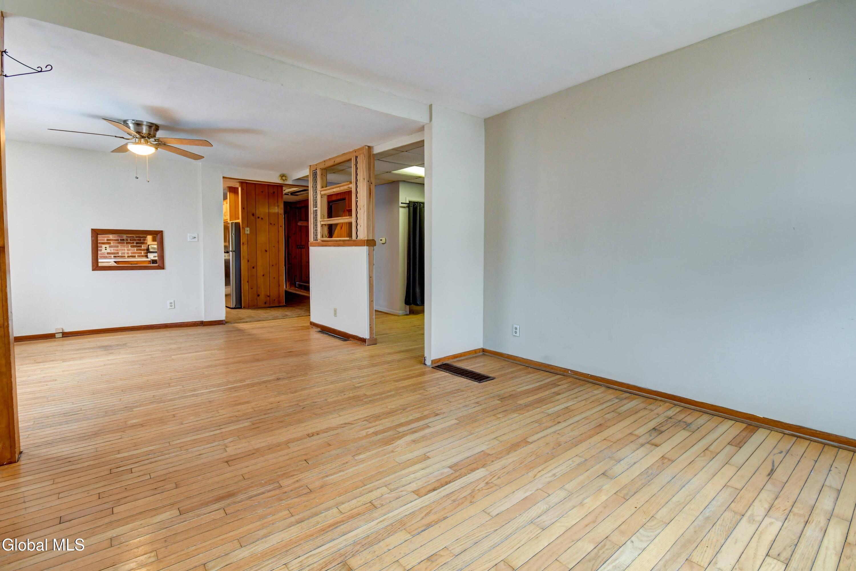 269 Bleecker Street Gloversville NY 12078
