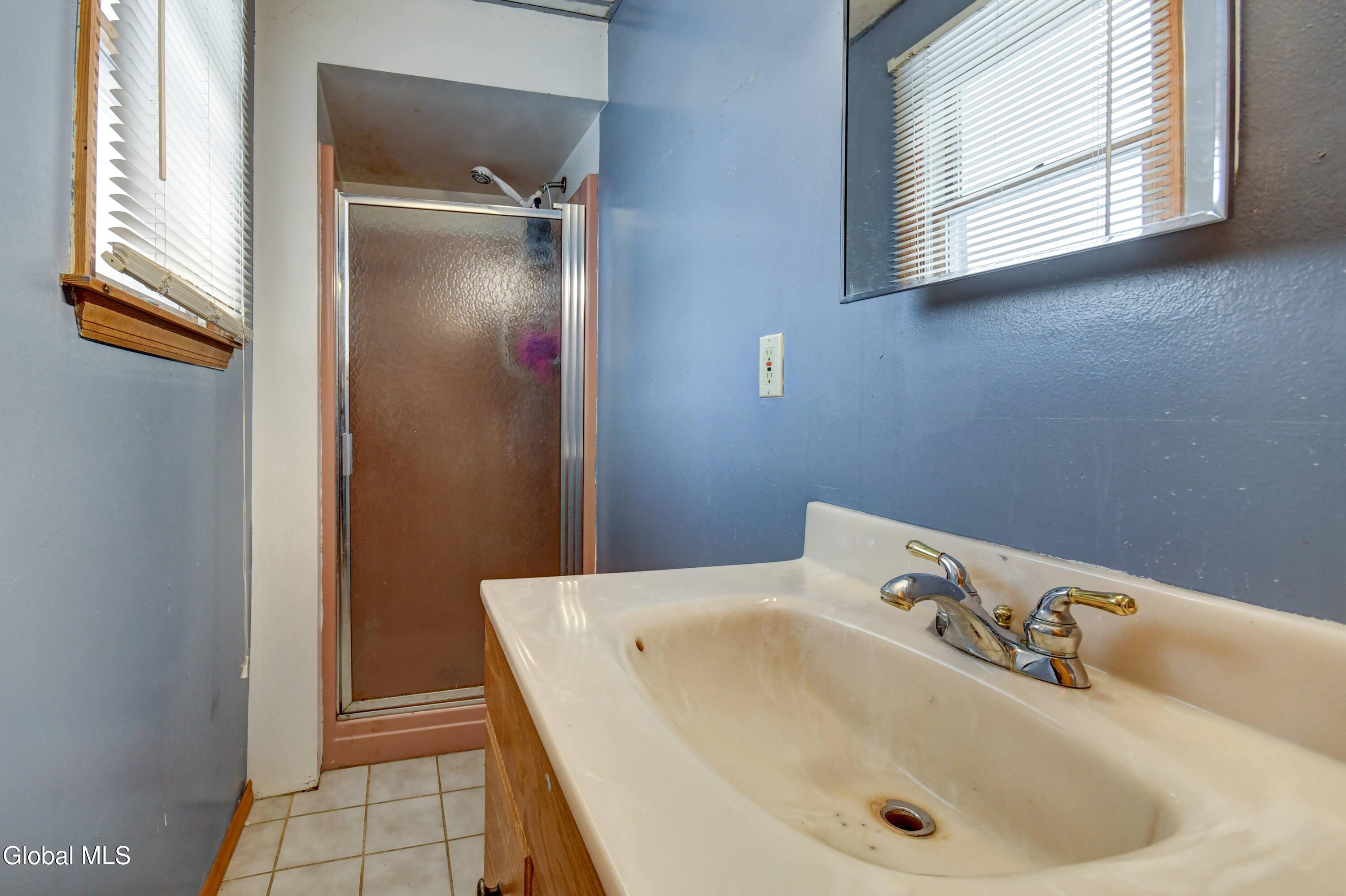 269 Bleecker Street Gloversville NY 12078