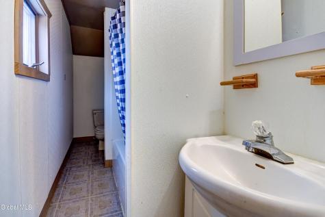 269 Bleecker Street Gloversville NY 12078