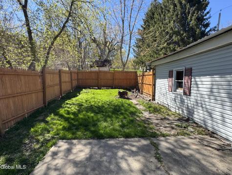 269 Bleecker Street Gloversville NY 12078