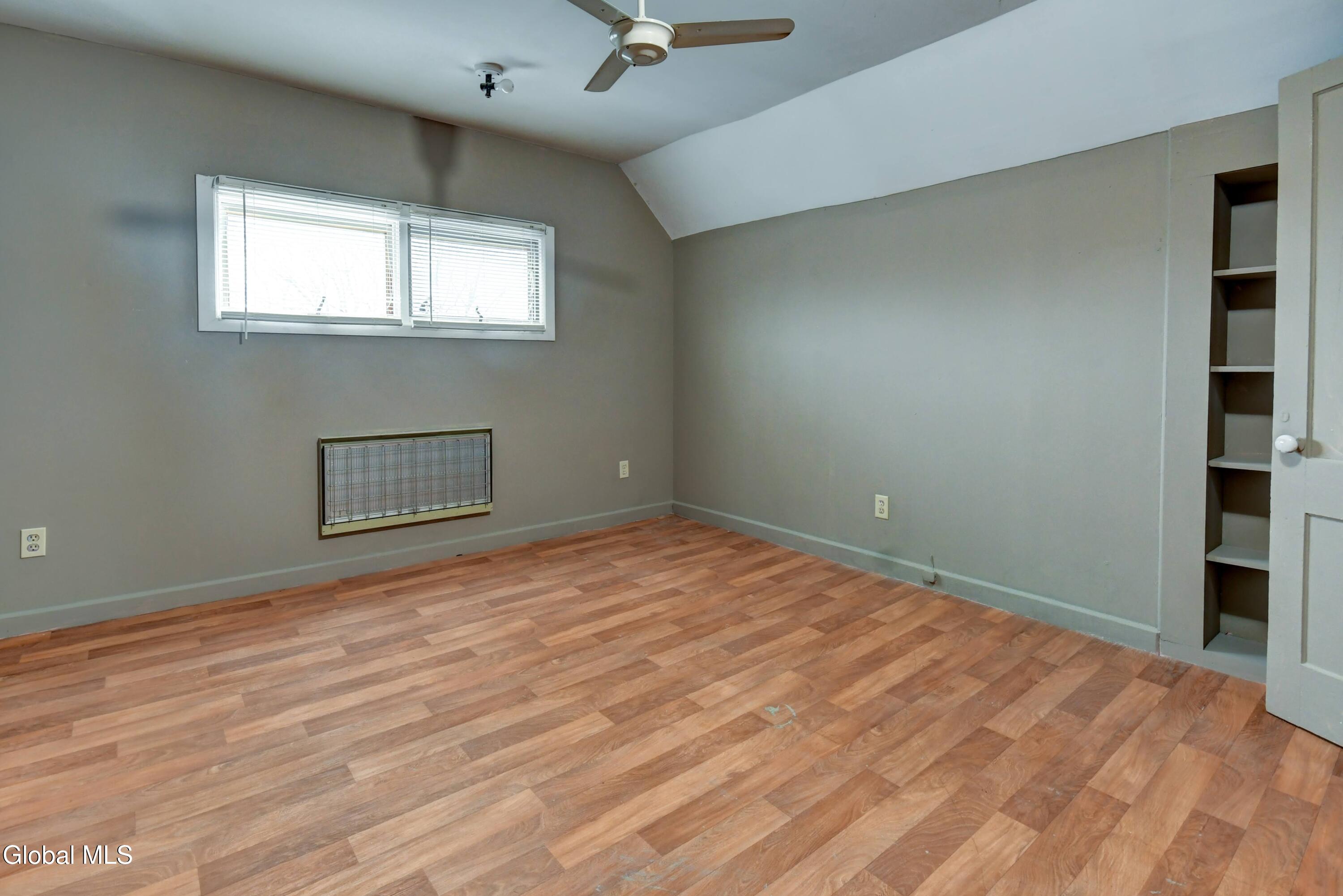 269 Bleecker Street Gloversville NY 12078
