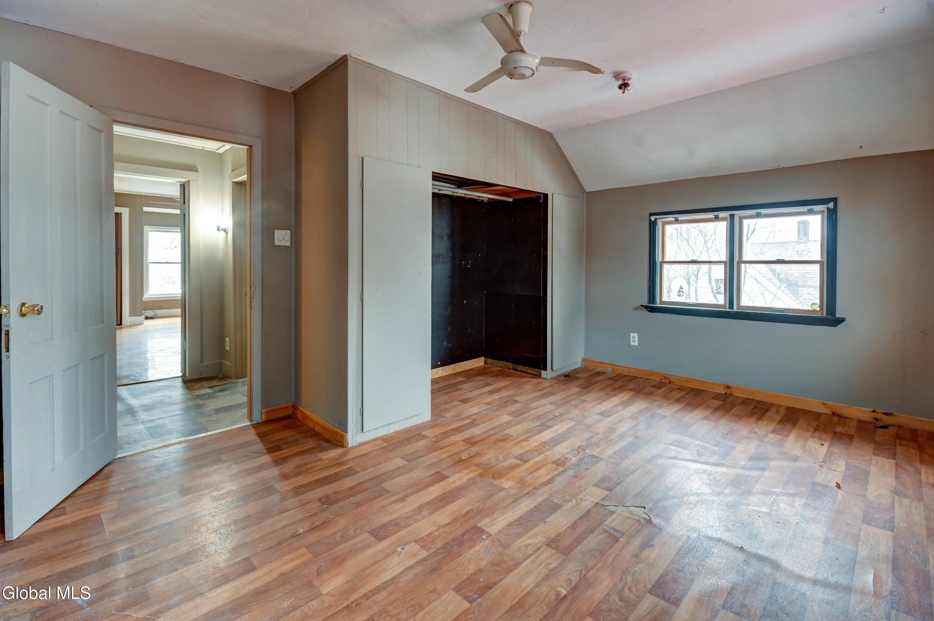 269 Bleecker Street Gloversville NY 12078