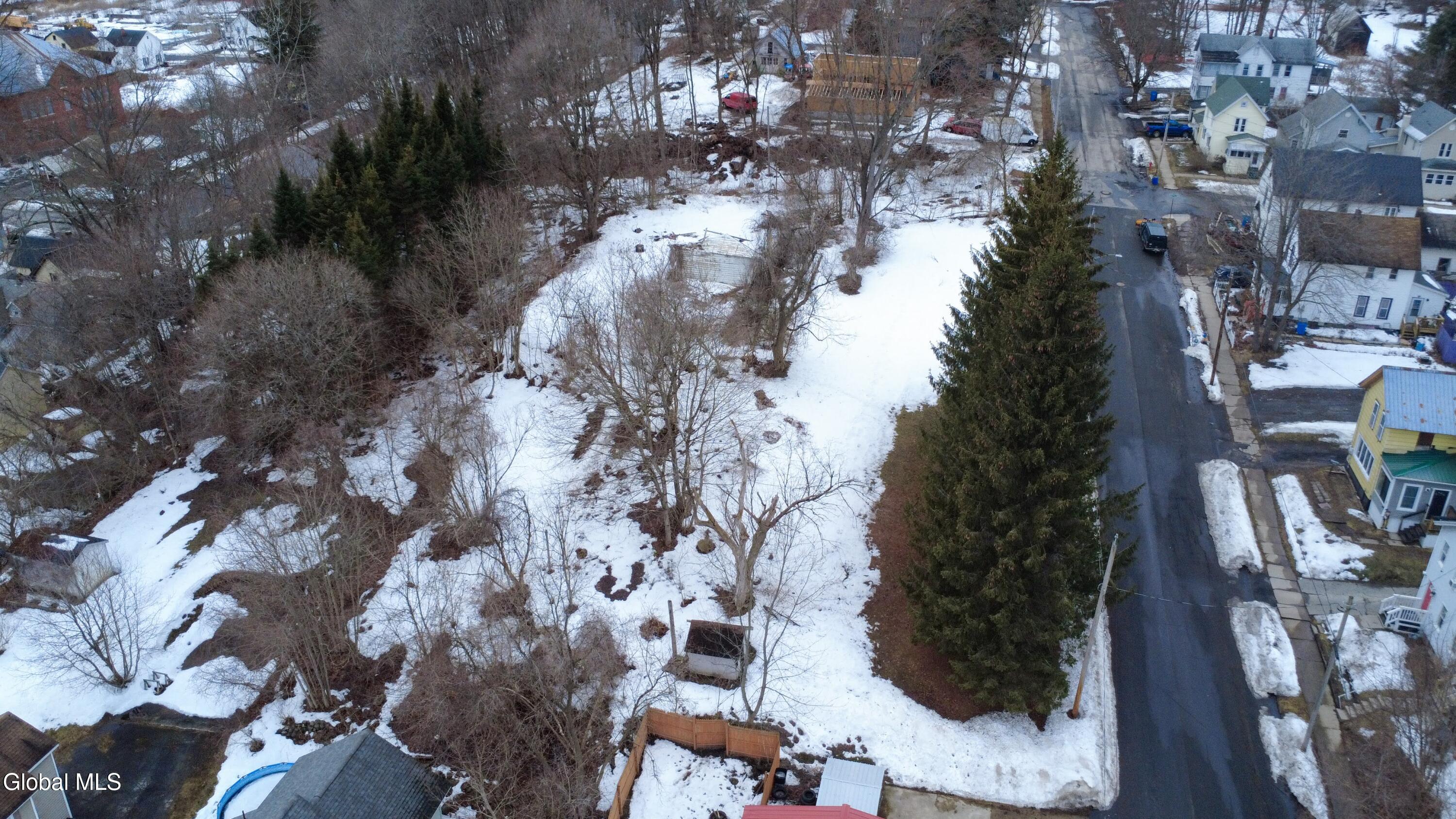 269 Bleecker Street Gloversville NY 12078