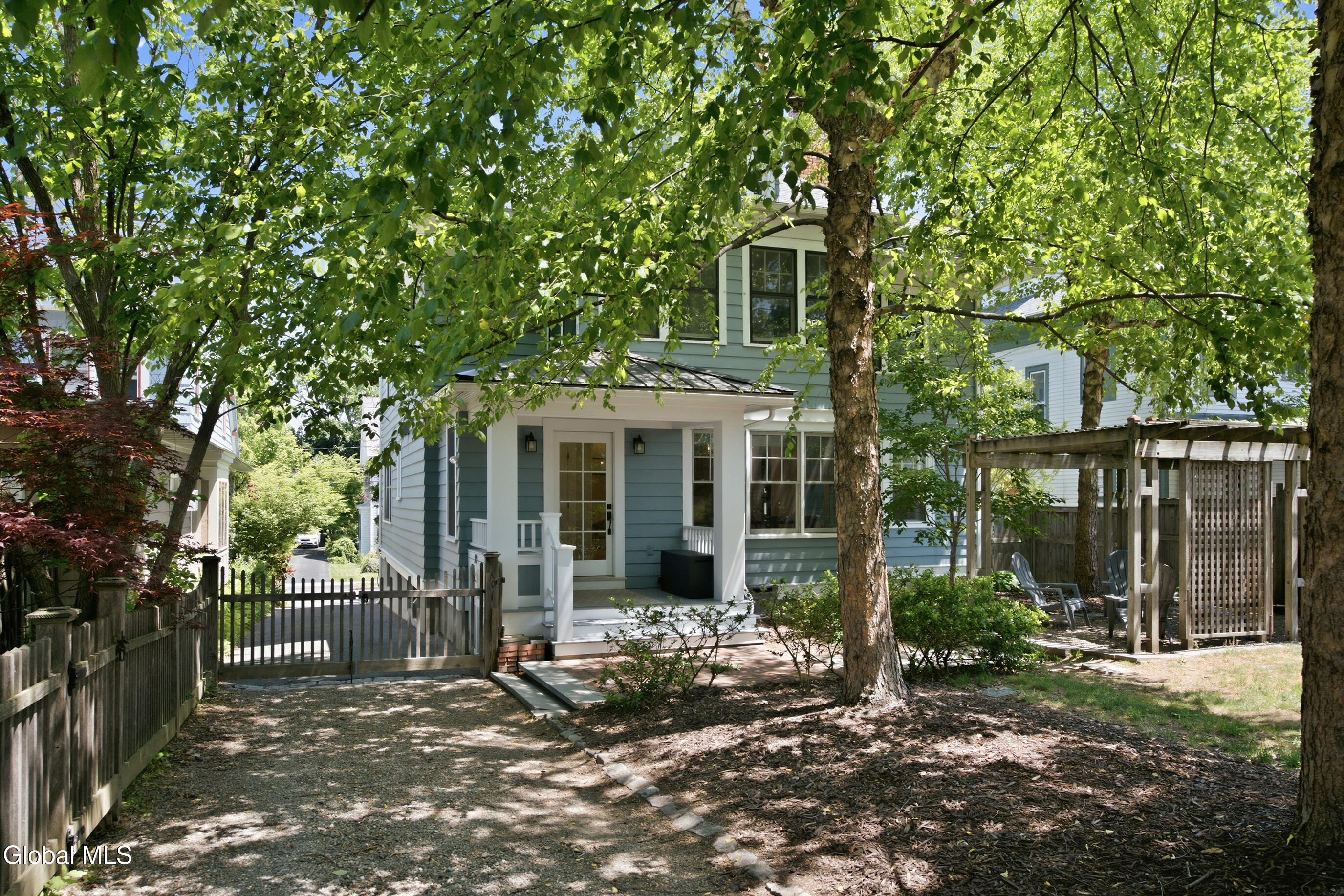 571 Providence Street Albany NY 12208