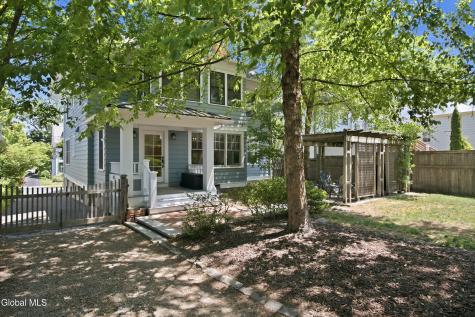 571 Providence Street Albany NY 12208