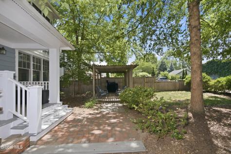 571 Providence Street Albany NY 12208