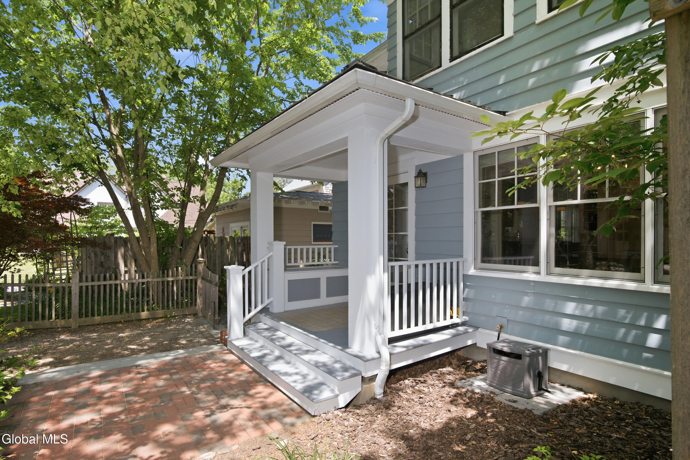 571 Providence Street Albany NY 12208
