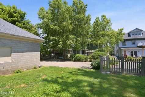 571 Providence Street Albany NY 12208