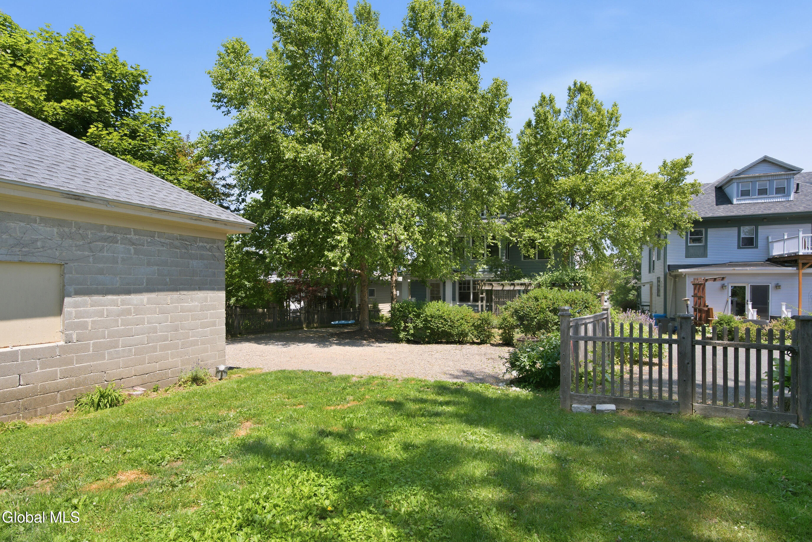 571 Providence Street Albany NY 12208