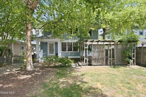571 Providence Street Albany NY 12208