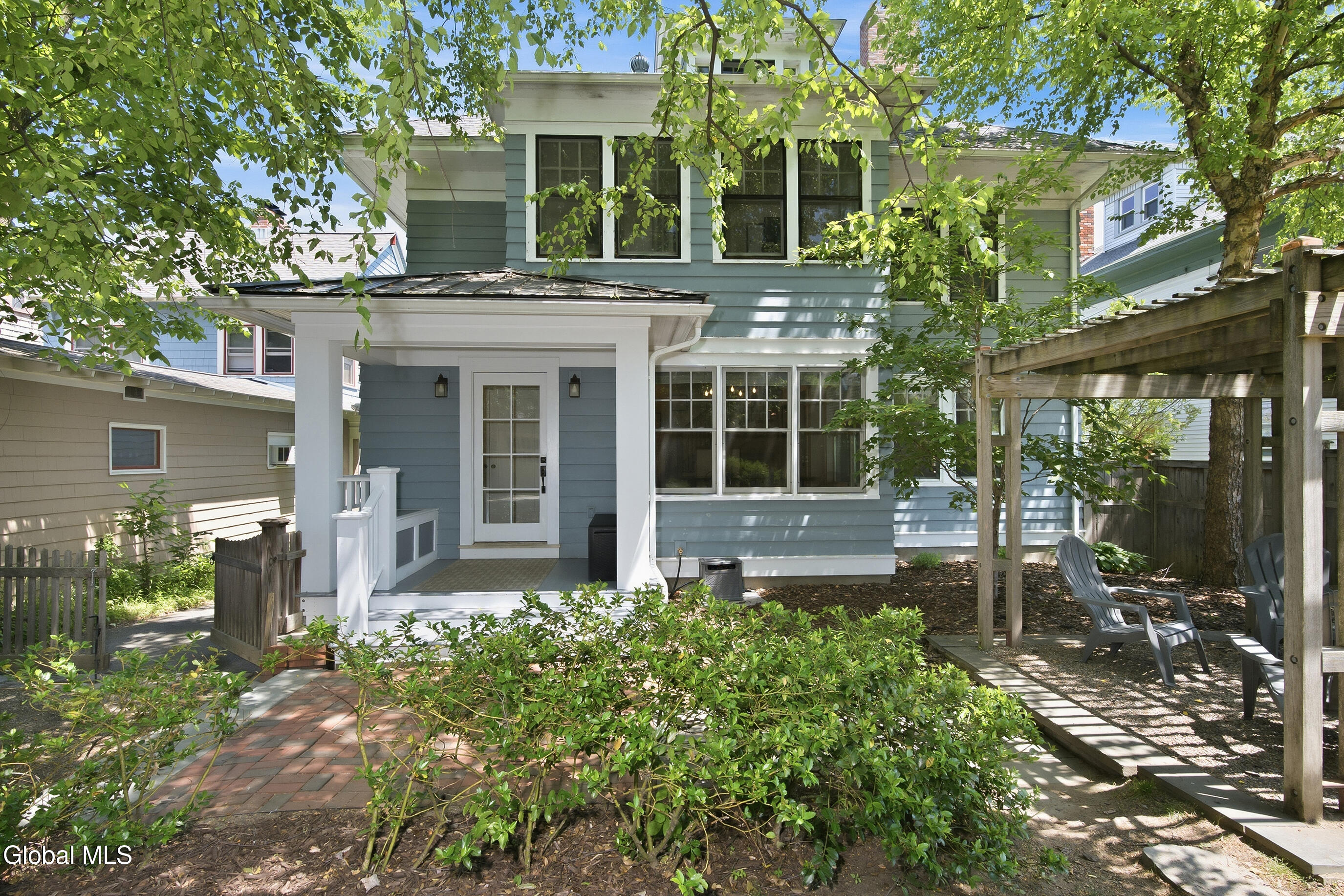571 Providence Street Albany NY 12208
