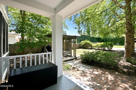 571 Providence Street Albany NY 12208