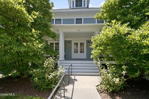 571 Providence Street Albany NY 12208
