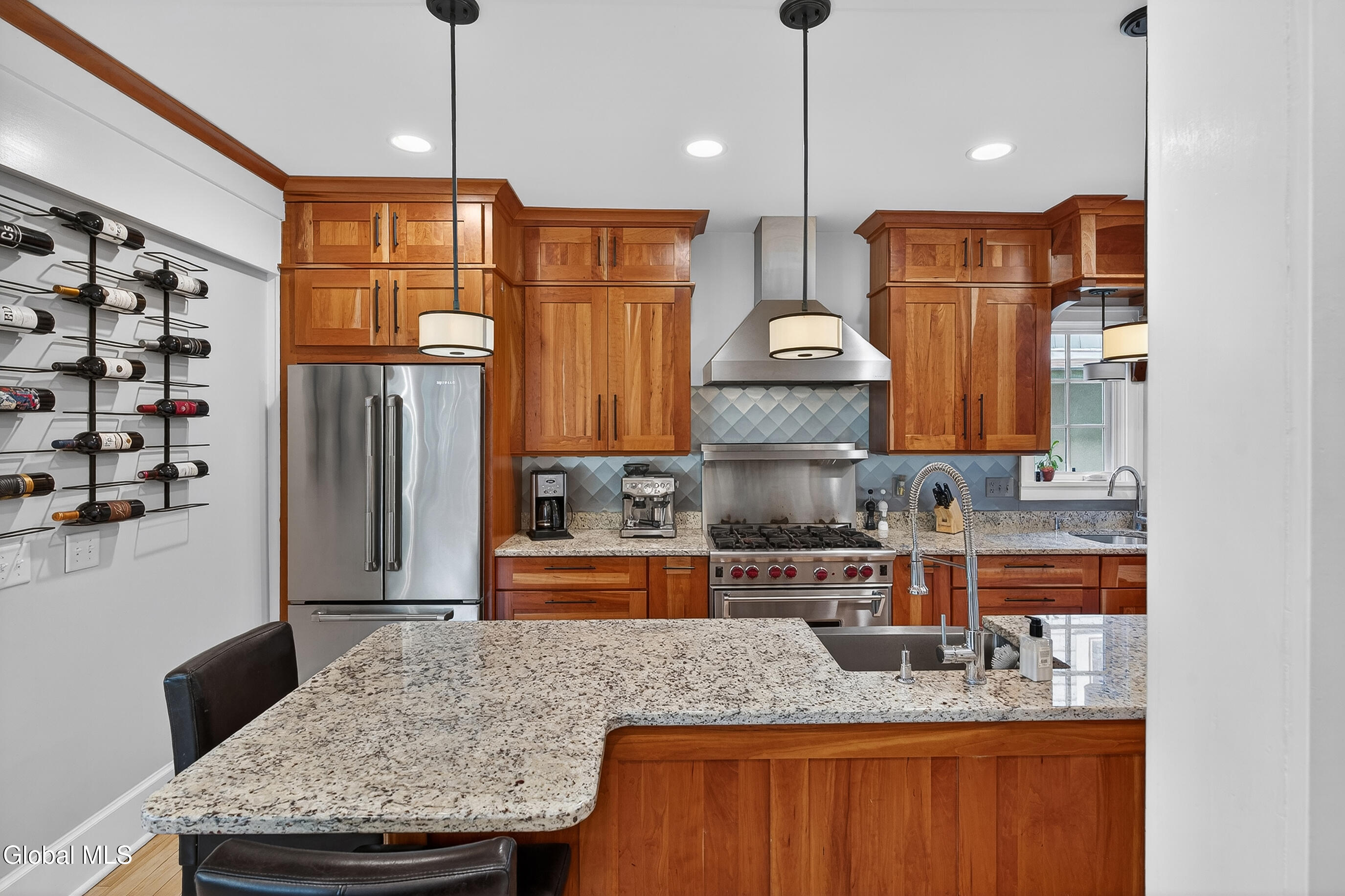 571 Providence Street Albany NY 12208