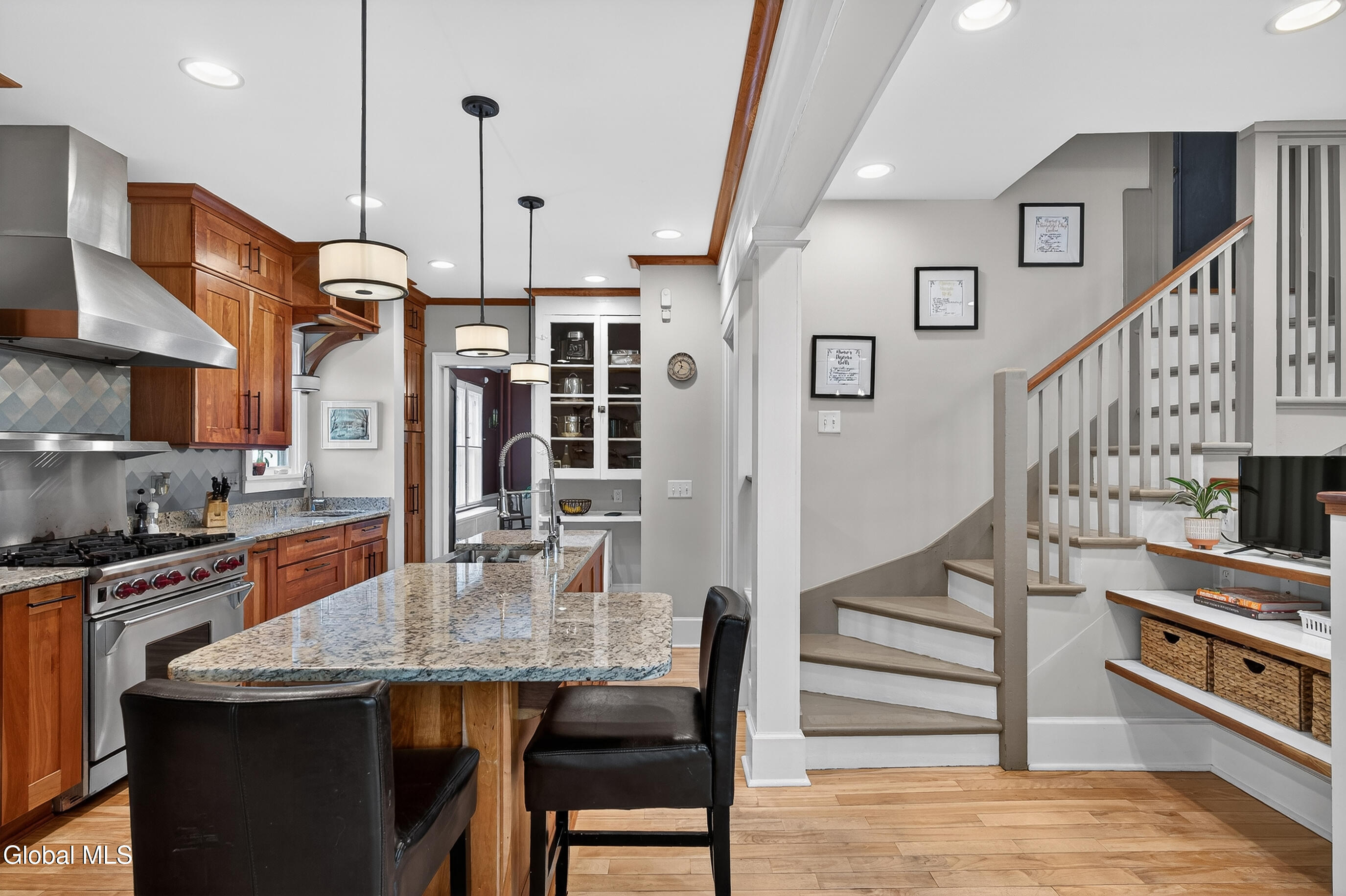 571 Providence Street Albany NY 12208
