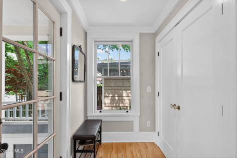 571 Providence Street Albany NY 12208