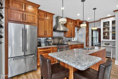 571 Providence Street Albany NY 12208