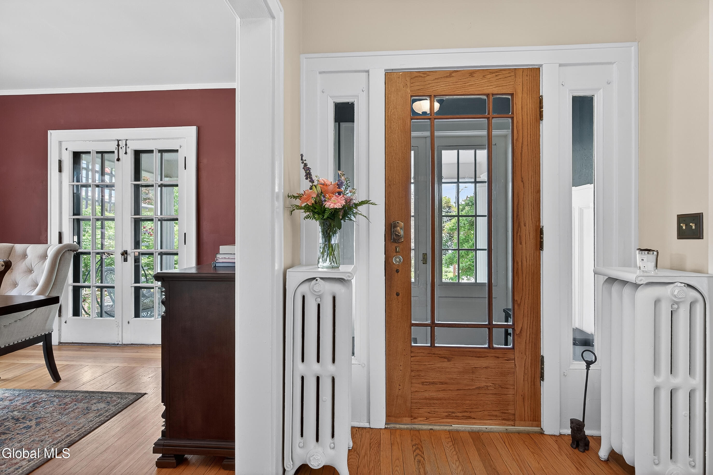 571 Providence Street Albany NY 12208
