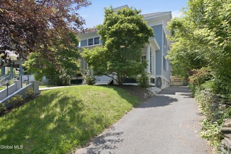 571 Providence Street Albany NY 12208