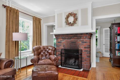 571 Providence Street Albany NY 12208