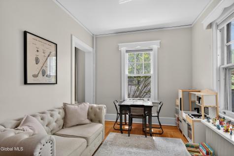 571 Providence Street Albany NY 12208