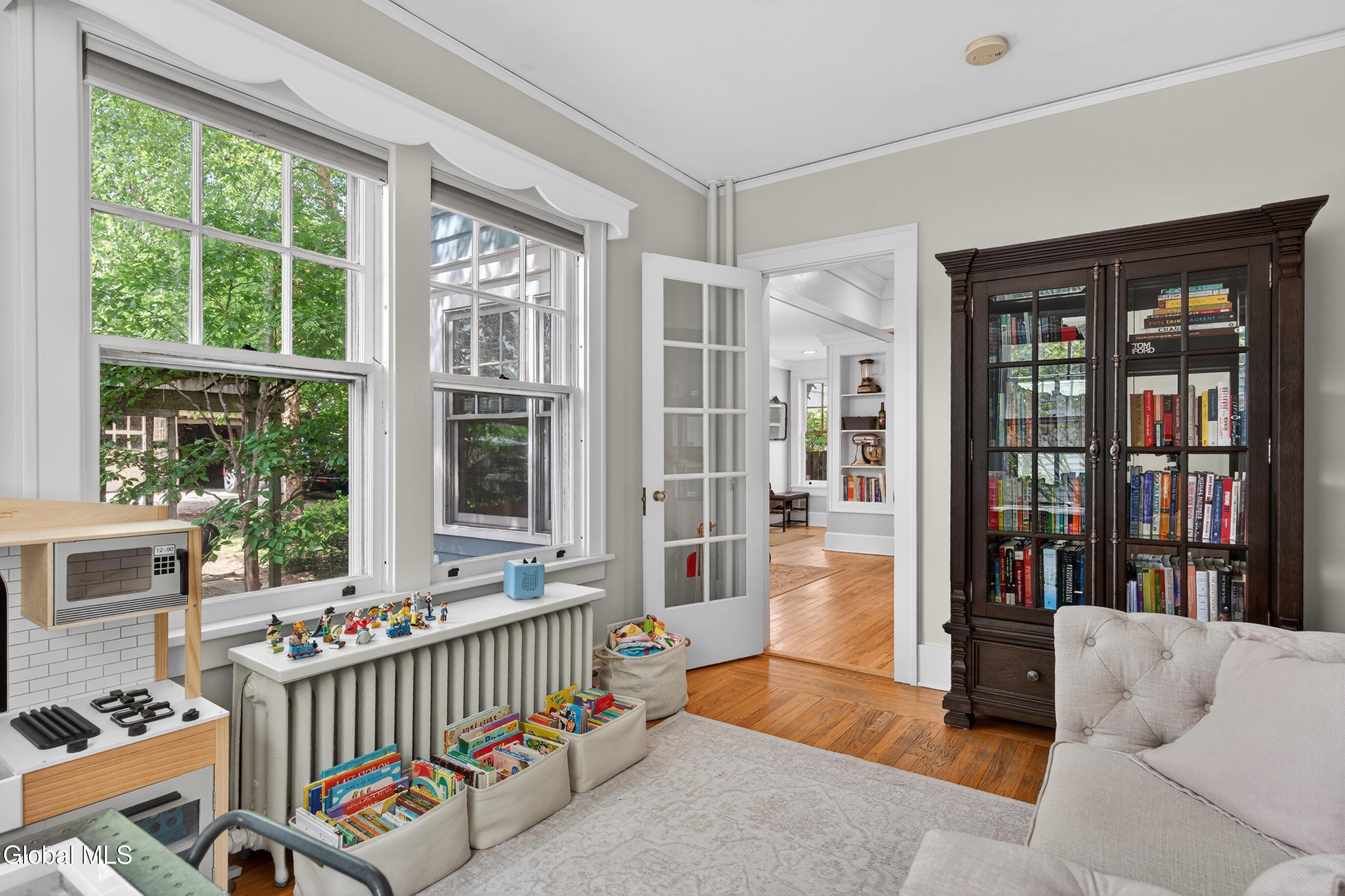 571 Providence Street Albany NY 12208